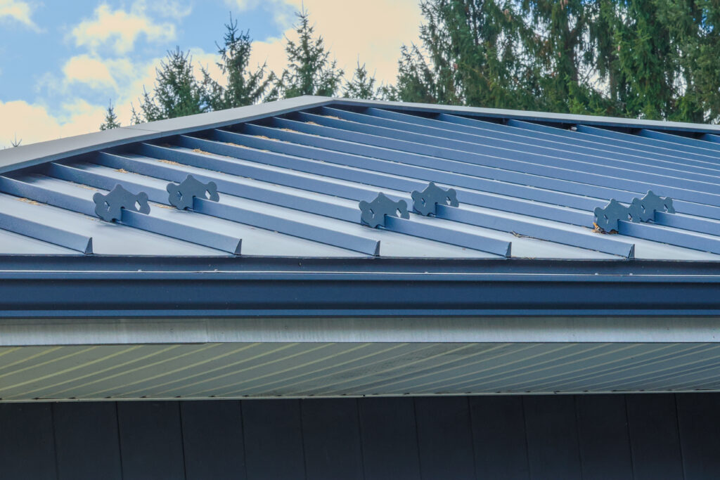 Metal Roof Flashing and Finishing