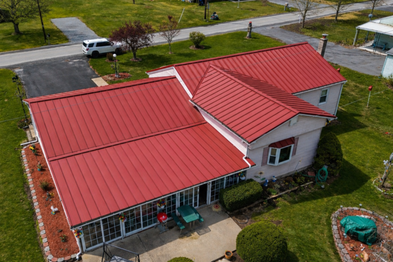 How Standing Seam Roofs Combine Performance and Modern Design